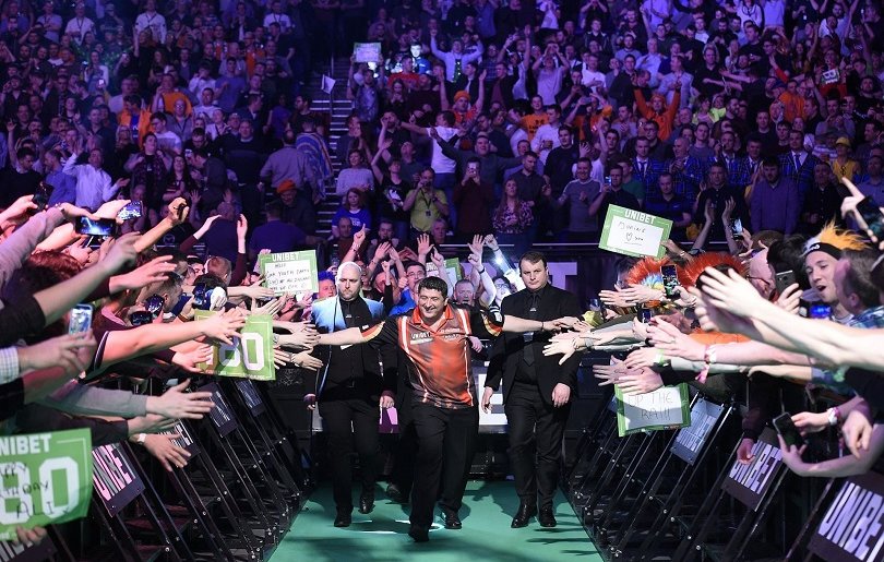 VEČERAS PREMIER LIGA The FlyDSA Arena, Sheffield